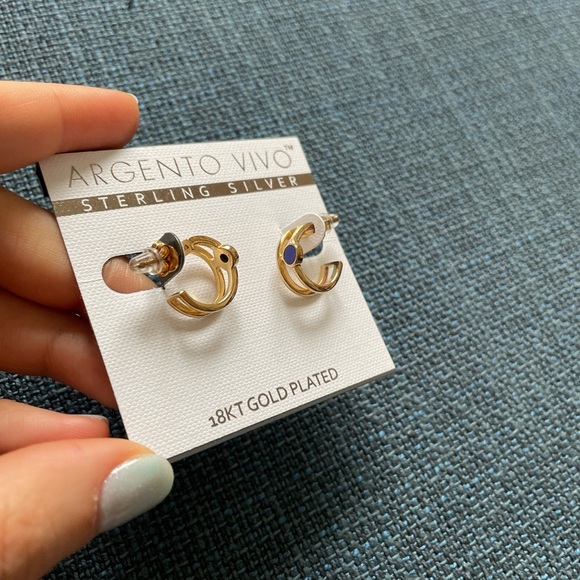 $ firm Argento Vivo Huggie Hoops - Picture 1 of 3